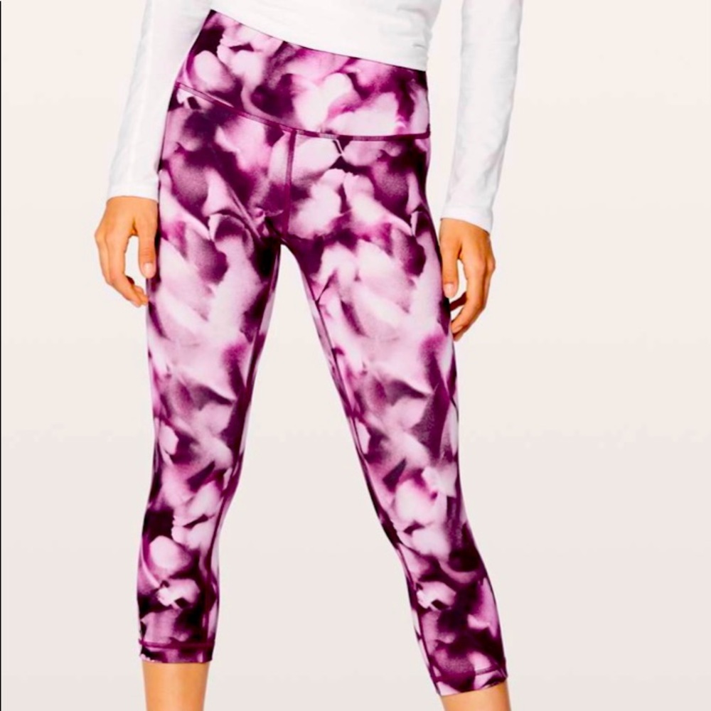 ✨Lululemon Wunder Under Crop (Hi-Rise) 21"✨